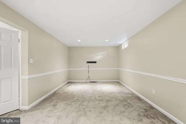 $2,800 | 6739 Rockledge Place, Centreville, VA 20121