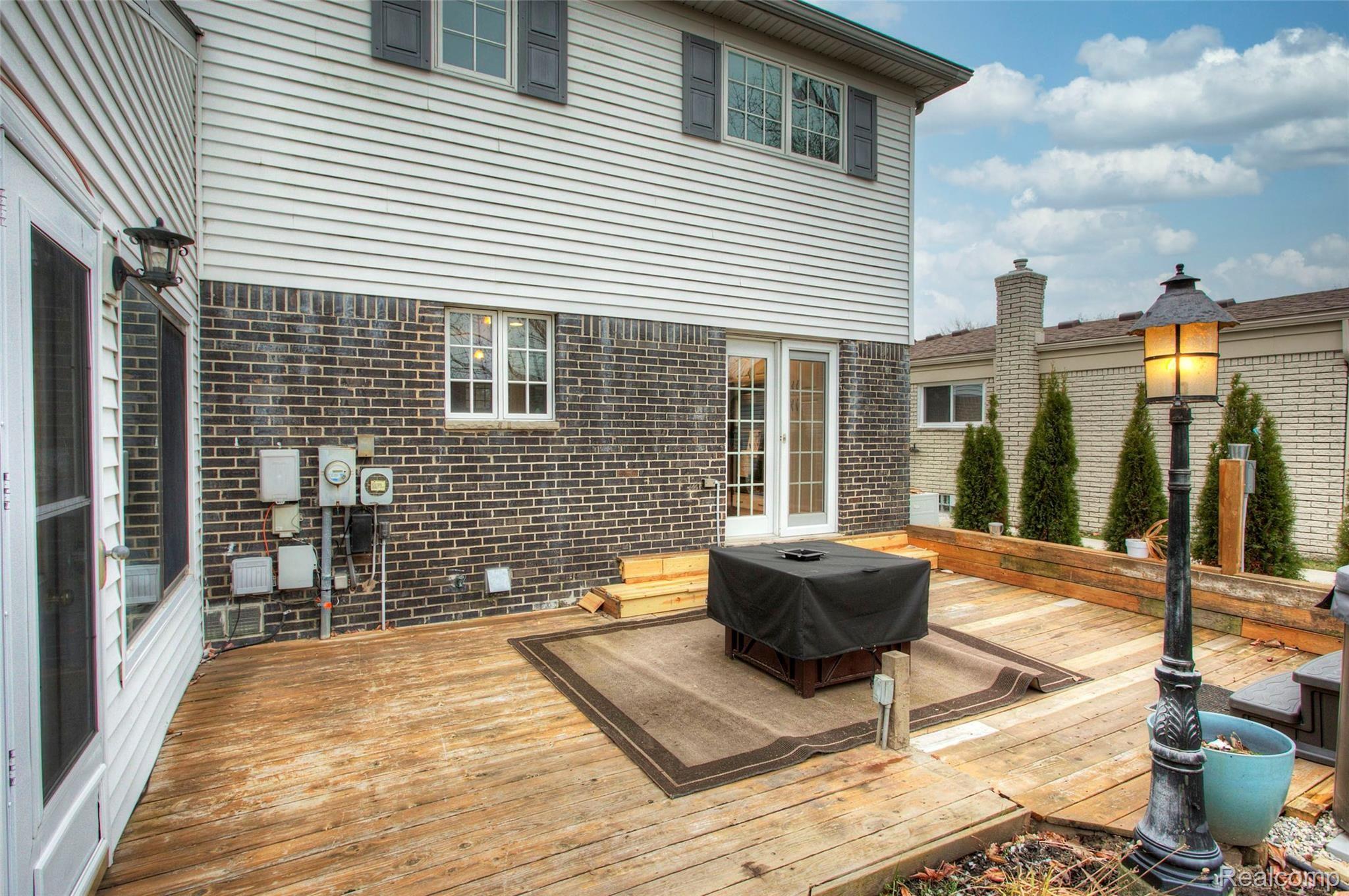 7345 Kingsbridge Road Canton, MI 48187 - Photo 10 of 98 4H8A2162_3_4.jpg