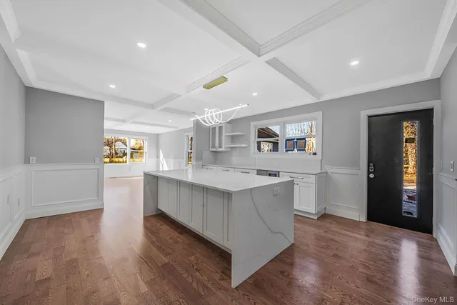 $2,200,000 | 141 Wilmot Road, Scarsdale, NY 10583