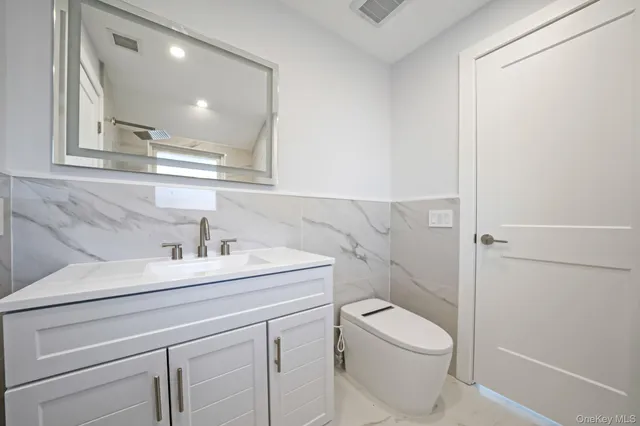 $2,200,000 | 141 Wilmot Road, Scarsdale, NY 10583