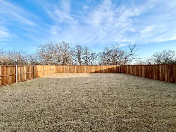 $2,200 | 872 Eagles Nest Drive, Cleburne, TX 76031