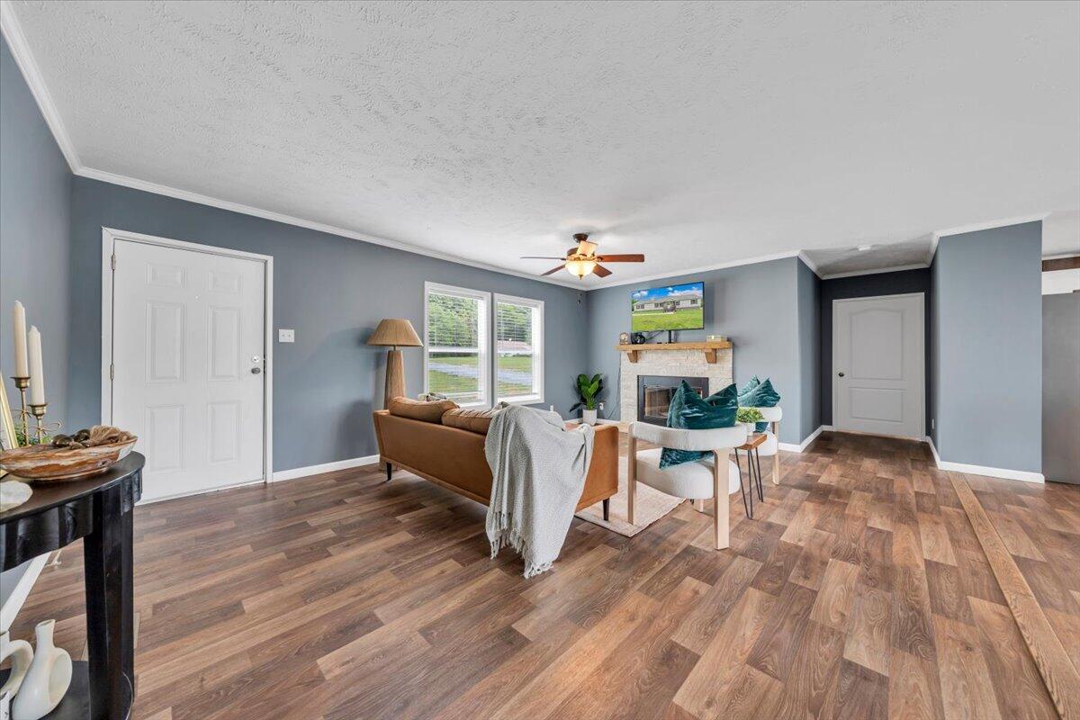 1844 Fiddler Creek Road Bedford, VA 24523 - Photo 7 of 37 06-MIB09914