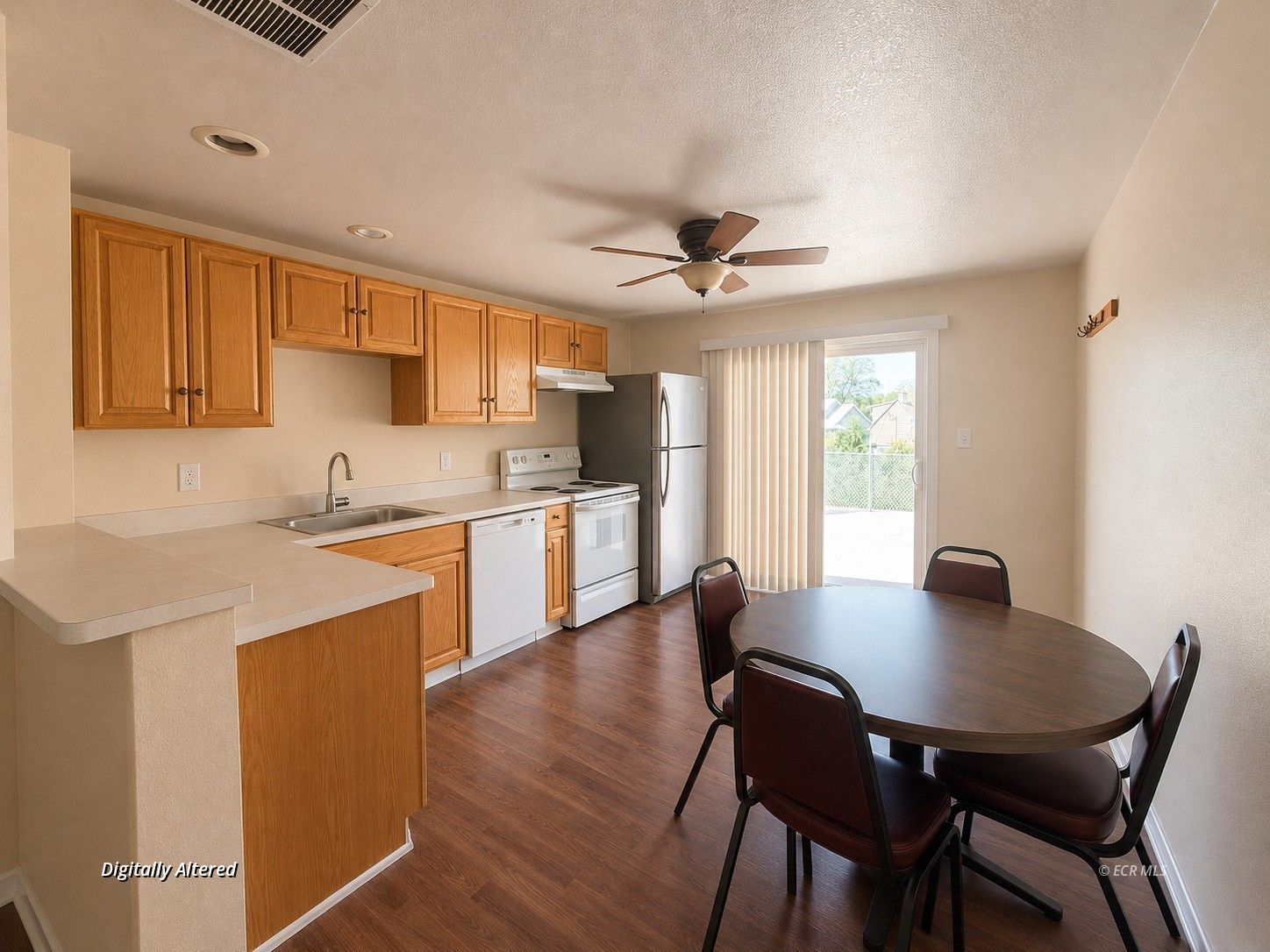 607 South 5th Street Elko, NV 89801 - Photo 3 of 37
