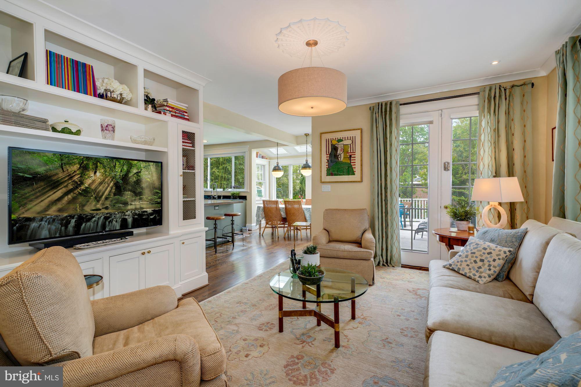 3825 Woodley Road Northwest Washington, DC 20016 - Photo 12 of 46 Gallery Image 12