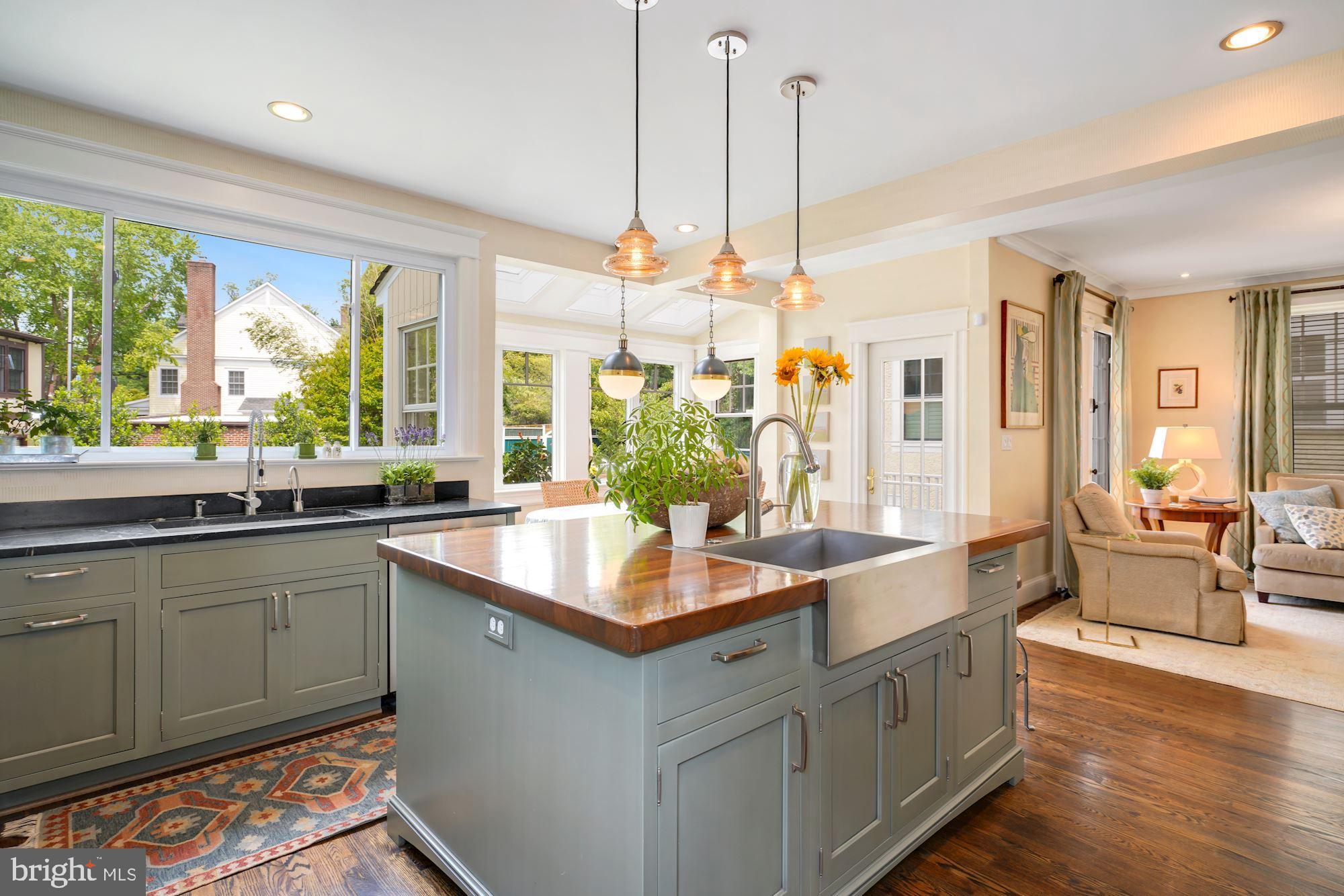 3825 Woodley Road Northwest Washington, DC 20016 - Photo 15 of 46 Gallery Image 15