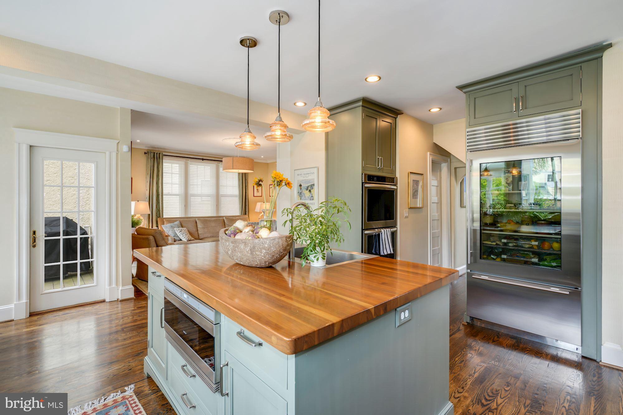 3825 Woodley Road Northwest Washington, DC 20016 - Photo 16 of 46 Gallery Image 16