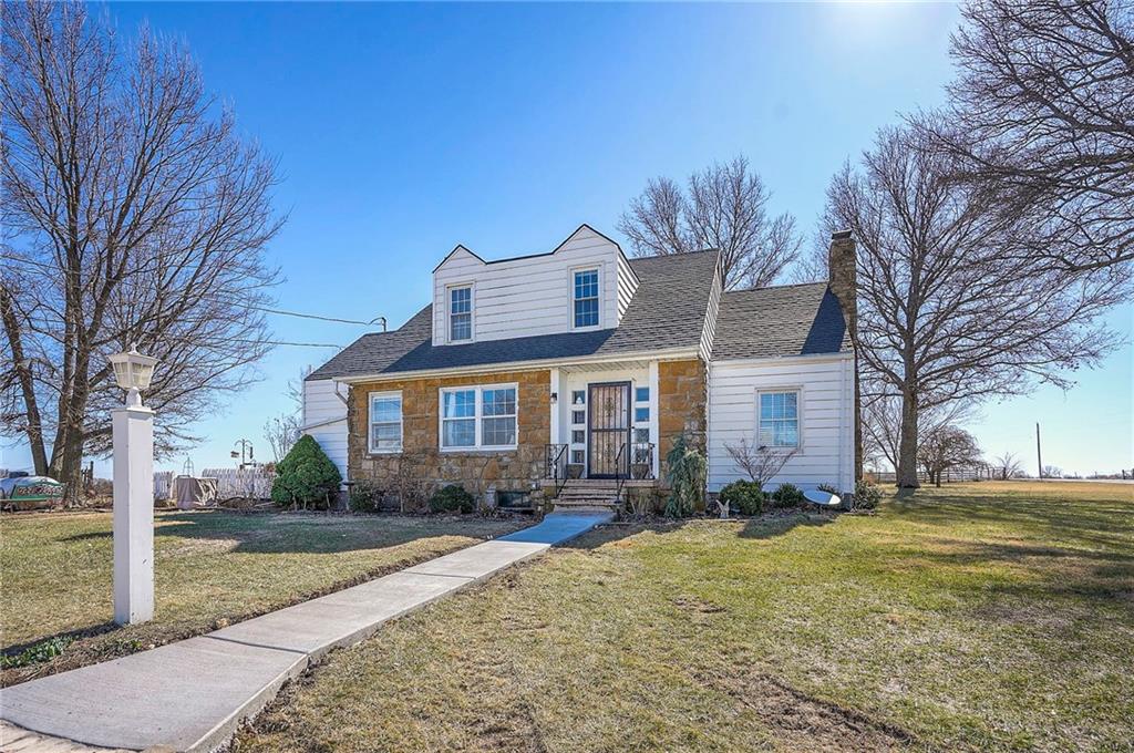 27615 Block Road Paola, KS 66071 - Photo 1 of 99