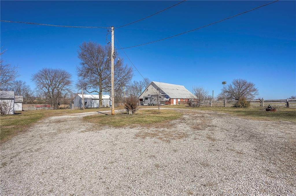 27615 Block Road Paola, KS 66071 - Photo 62 of 99