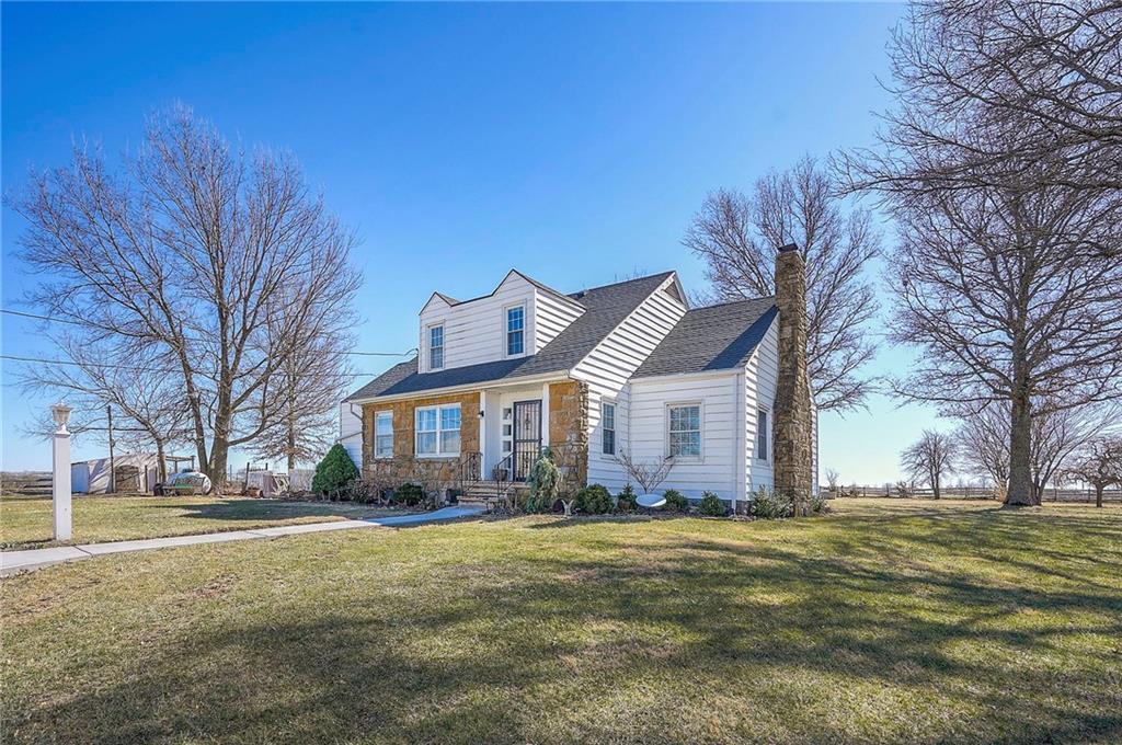 27615 Block Road Paola, KS 66071 - Photo 7 of 99