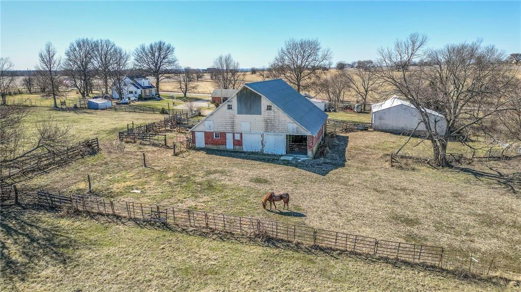 27615 Block Road Paola, KS 66071 - Photo 85 of 99