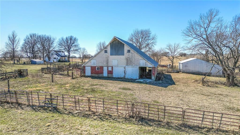 27615 Block Road Paola, KS 66071 - Photo 86 of 99