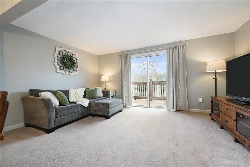 237 Shady Ridge Drive Monroeville, PA 15146 - Photo 2 of 25 Gallery Image 2