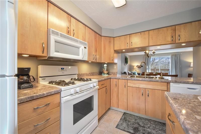 237 Shady Ridge Drive Monroeville, PA 15146 - Photo 15 of 25 Gallery Image 15