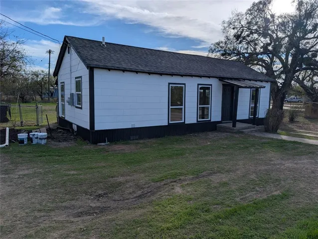 $89,900 | 539 West Lake Drive, Hamlin, TX 79520