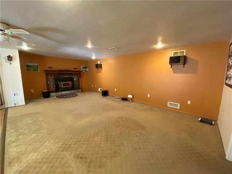 205 Fredericktown Road Midland, PA 15059 - Photo 13 of 19