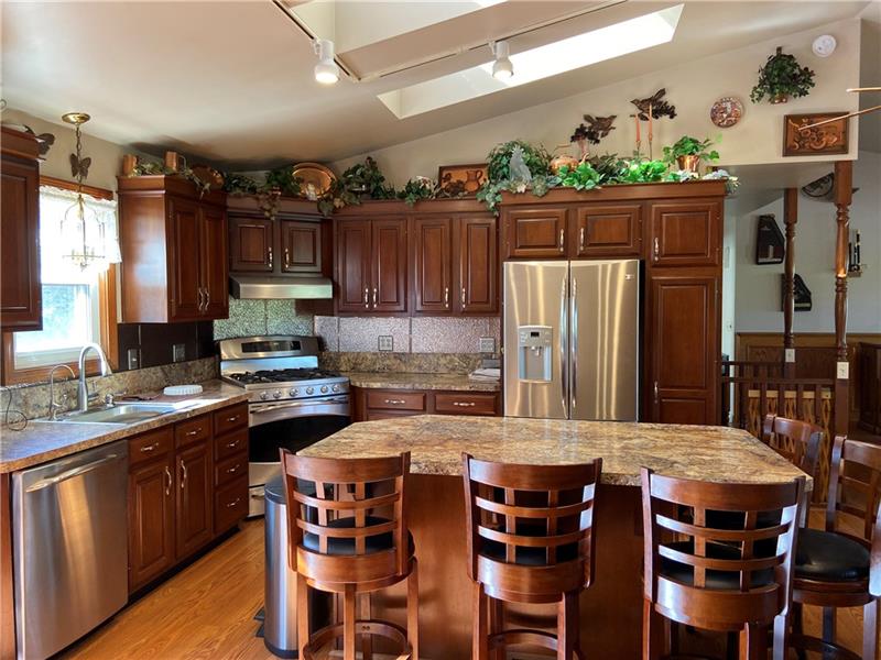 205 Fredericktown Road Midland, PA 15059 - Photo 5 of 19