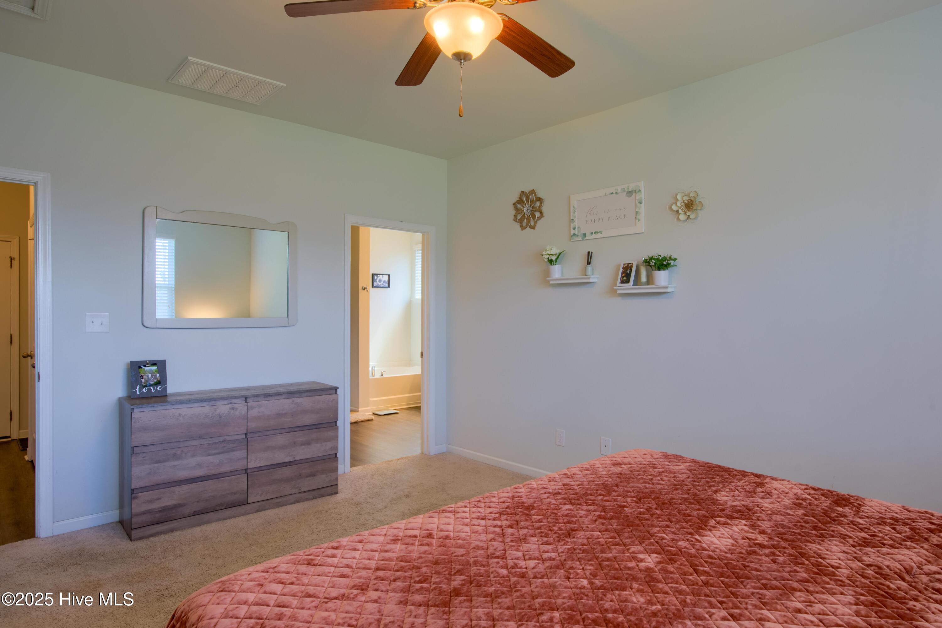 402 Saxby Way Holly Ridge, NC 28445 - Photo 17 of 32 402 Saxby - Interiors_2