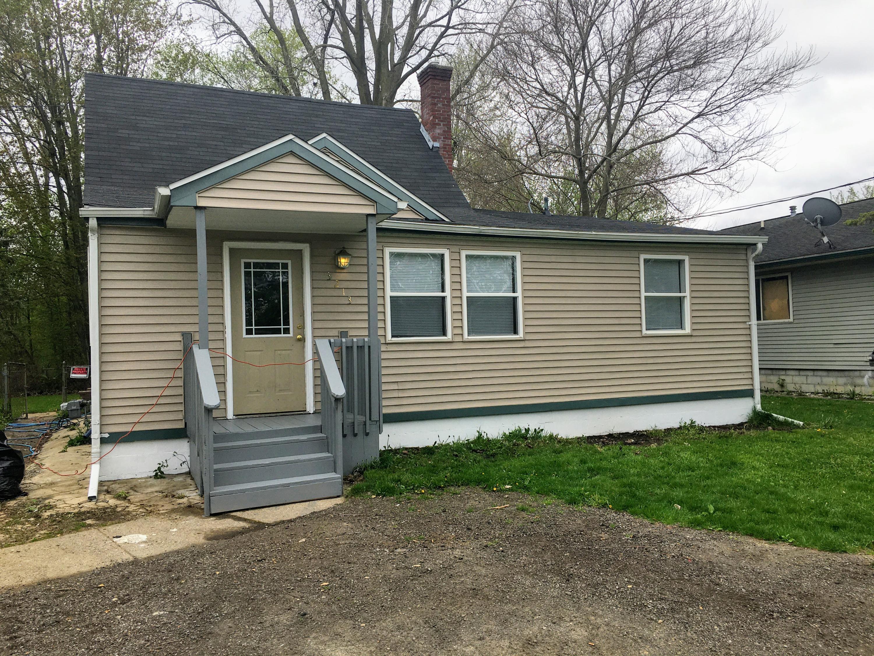 3213 West Jolly Road Lansing, MI 48911 - Photo 1 of 25 IMG_2165