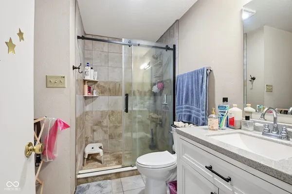 $274,500 | 1804 Southernwood Lane, Indianapolis, IN 46231