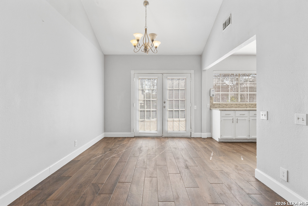 9135 Rue De Lis San Antonio, TX 78250 - Photo 9 of 32