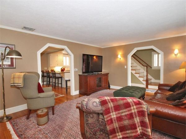 16 Marilyn Road Milton, MA 02186 - Photo 3 of 9 Gallery Image 3