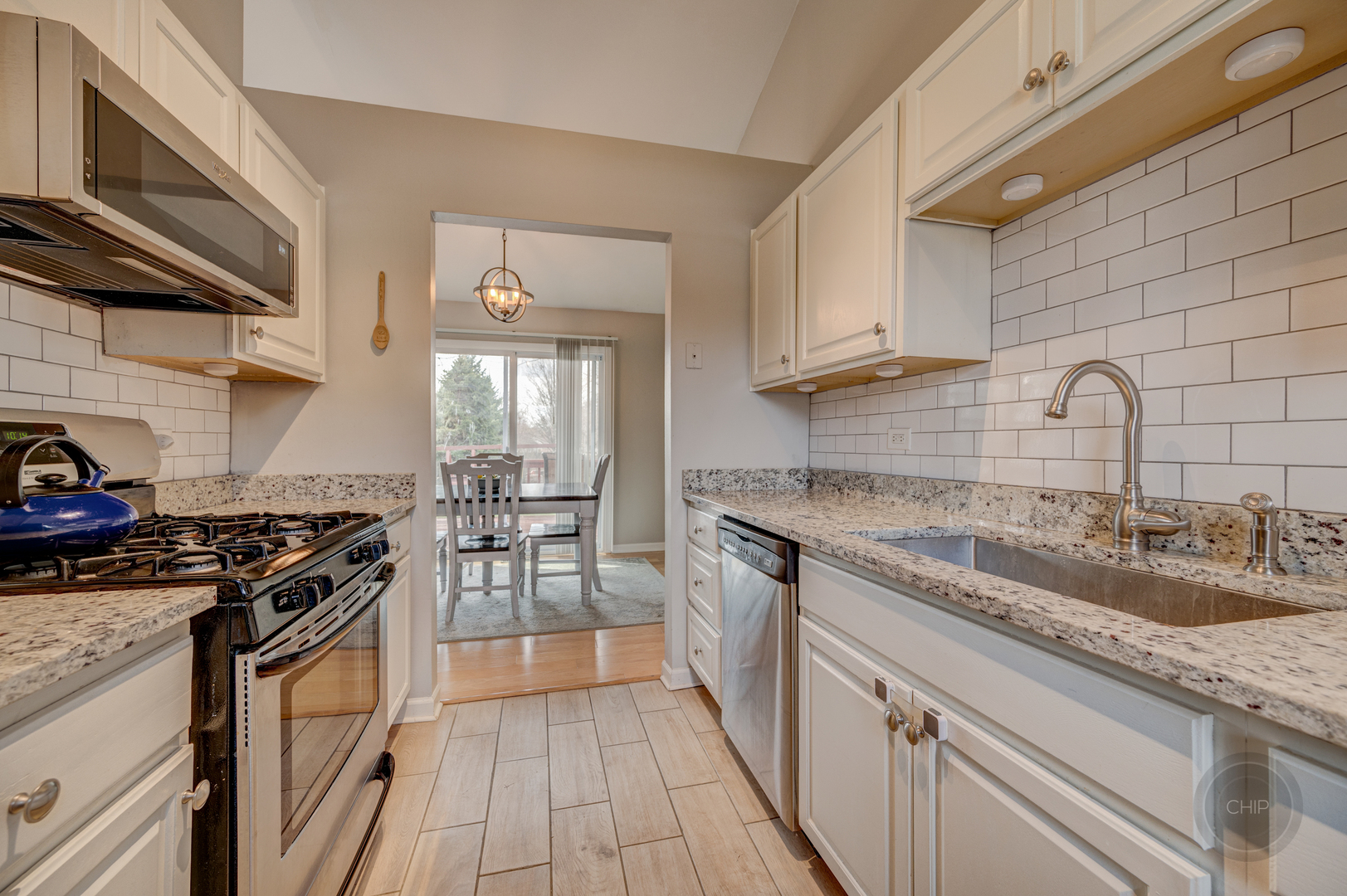 1306 Canyon Run Road Naperville, IL 60565 - Photo 25 of 43