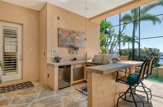 $2,350,000 | 1007 3rd Street East, Palmetto, FL 34221