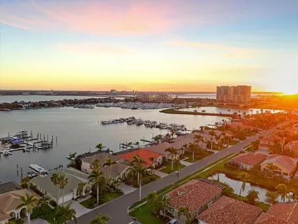 $2,350,000 | 1007 3rd Street East, Palmetto, FL 34221