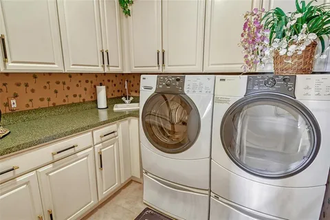 $2,350,000 | 1007 3rd Street East, Palmetto, FL 34221