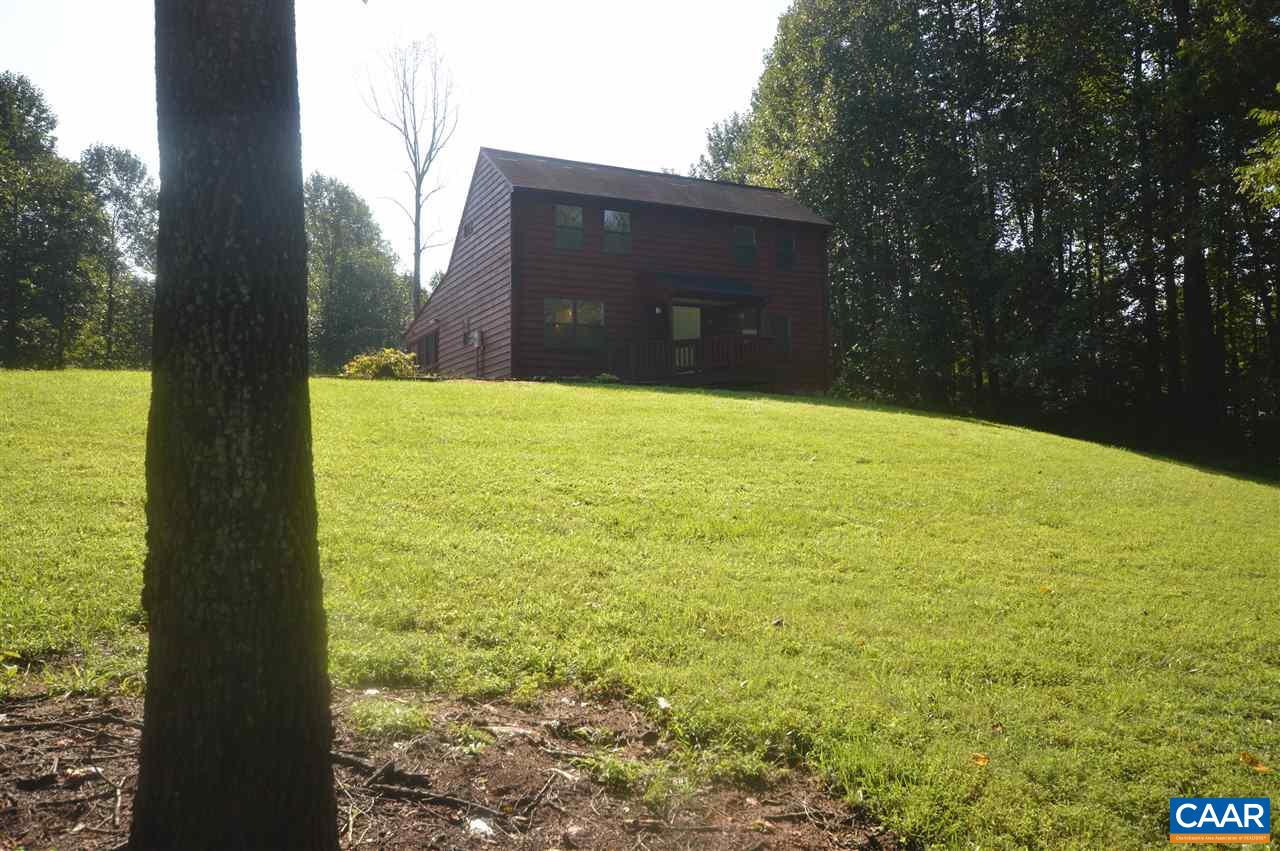 95 Westview Road Ruckersville, VA 22968 - Photo 10 of 42 a view of a backyard of the house
