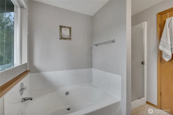 $565,000 | 565 Bell Court Southeast, Tumwater, WA 98501