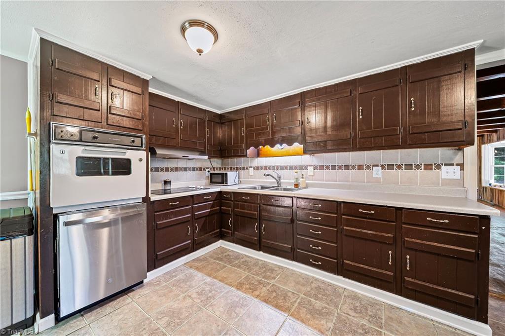 420 Settle Road Ronda, NC 28670 - Photo 15 of 31 Gallery Image 15