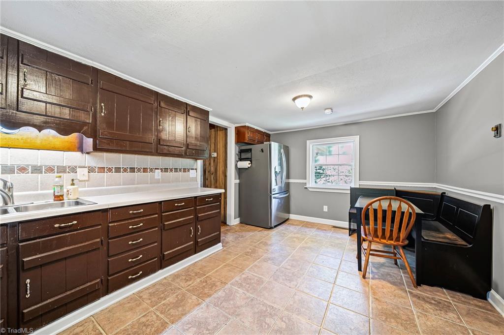 420 Settle Road Ronda, NC 28670 - Photo 16 of 31 Gallery Image 16
