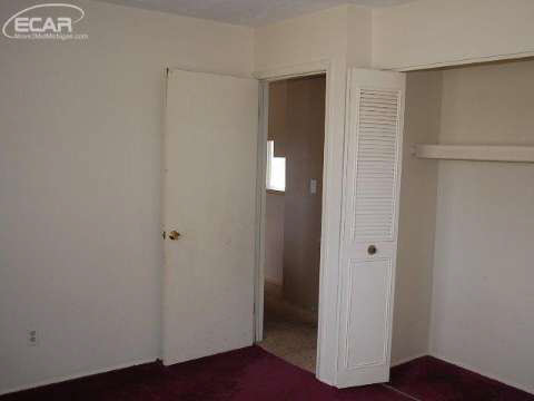 9415 North Nichols Road Montrose, MI 48457 - Photo 13 of 22 20437241-12.JPG
