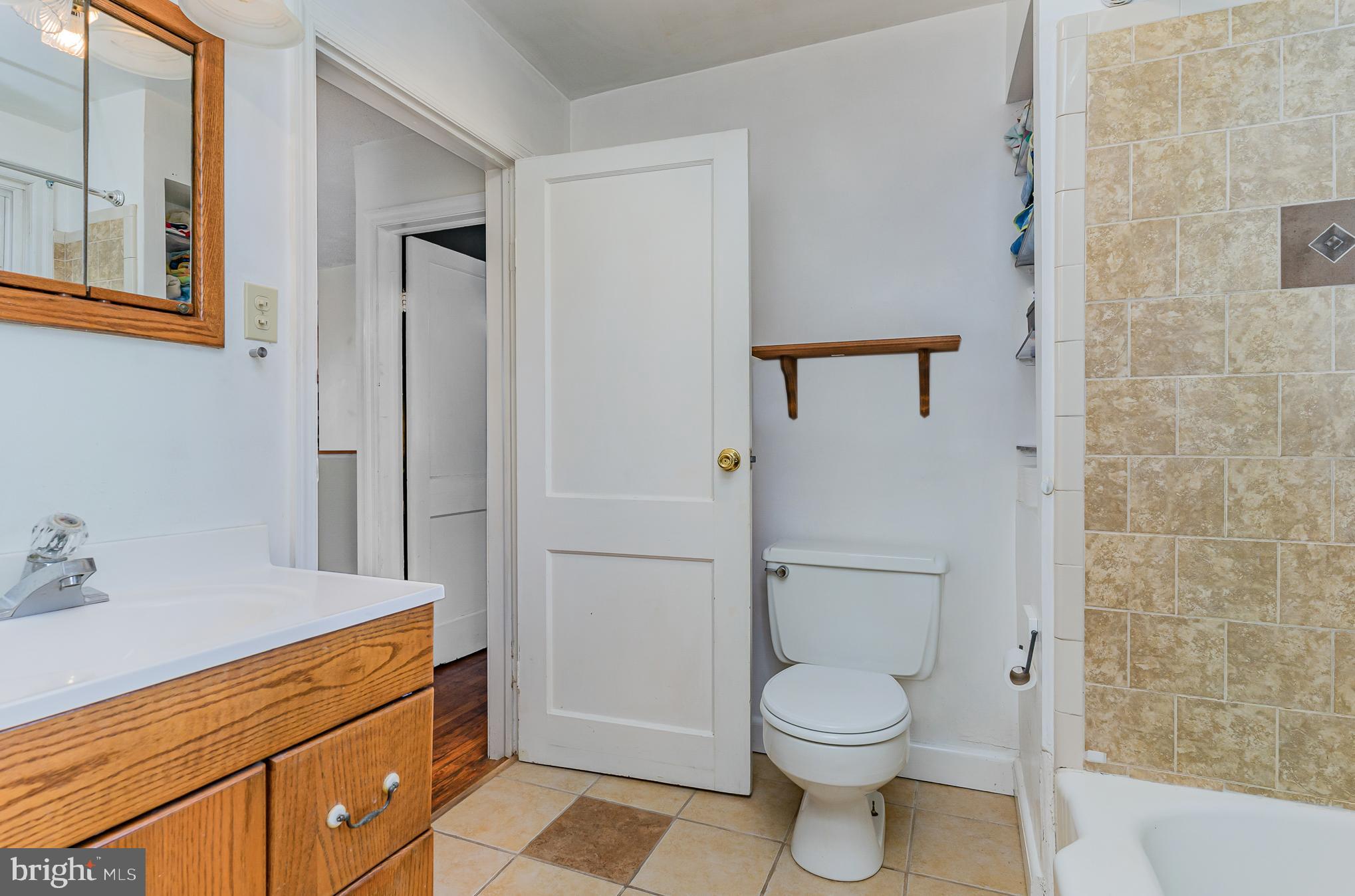 12526 Harford Road Hydes, MD 21082 - Photo 17 of 30 Main Level Bath