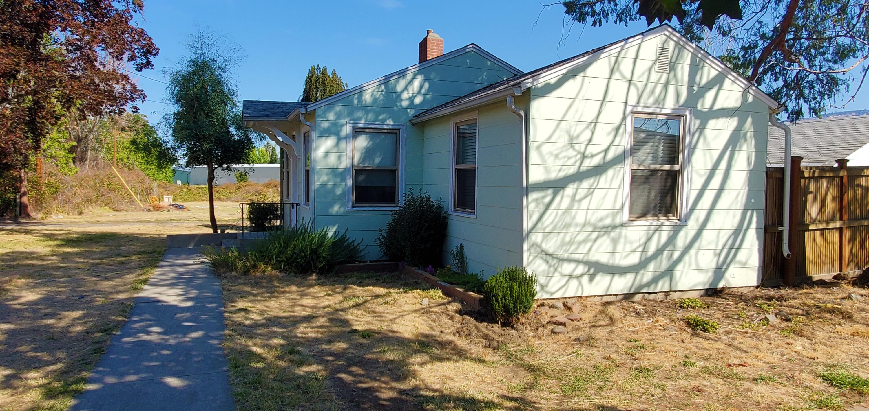 3895 Colver Road Phoenix, OR 97535 - Photo 17 of 19 20210922_111810 (1)