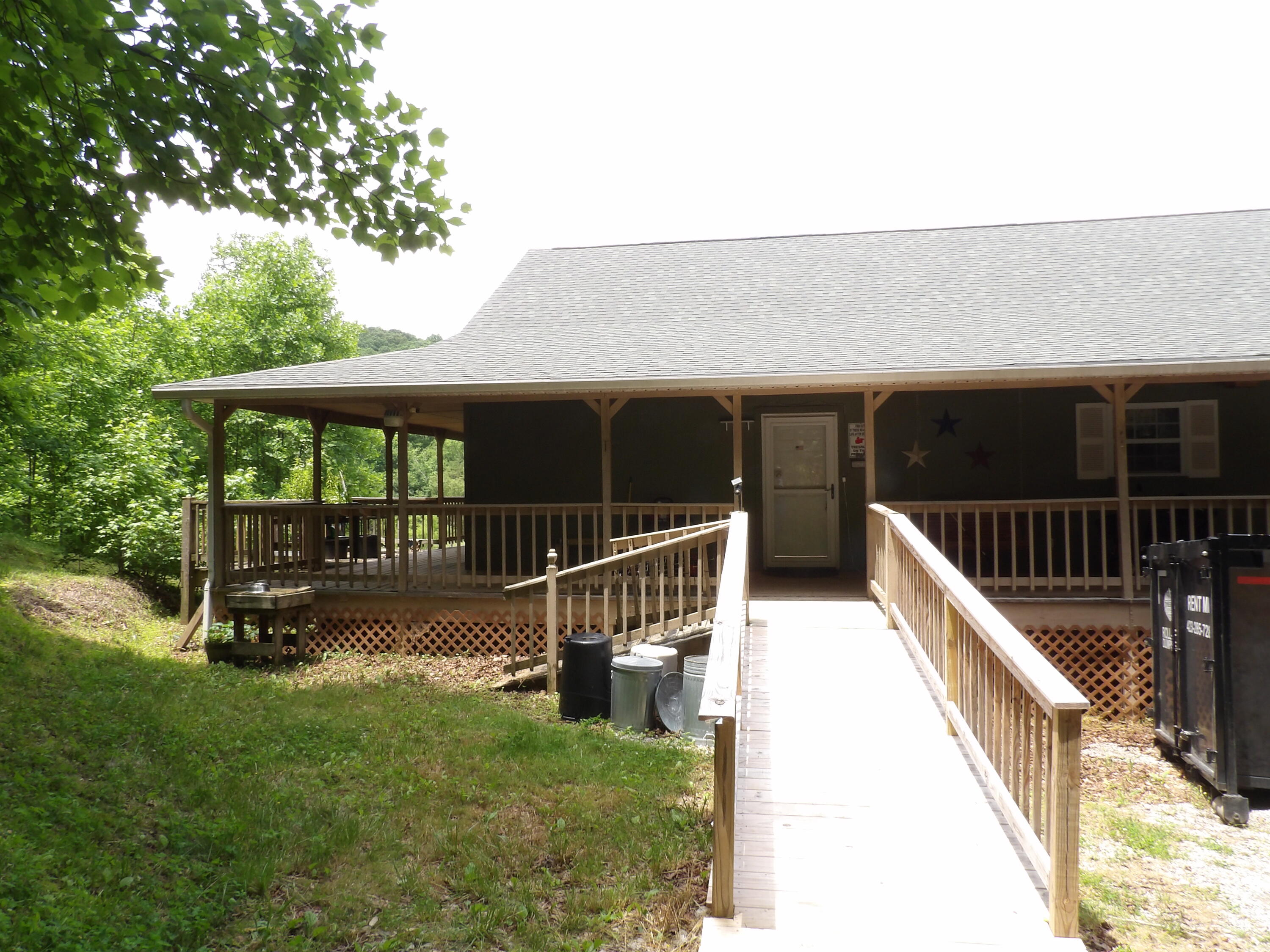 716 Fernhill Road Pikeville, TN 37367 - Photo 3 of 55 100_2559
