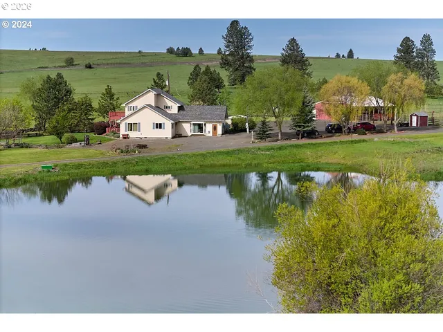 $1,170,000 | 76014 Highway 82, Elgin, OR 97827