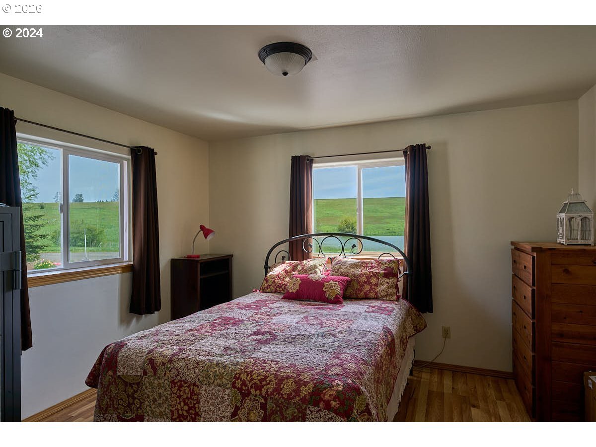 76014 Highway 82 Elgin, OR 97827 - Photo 14 of 35