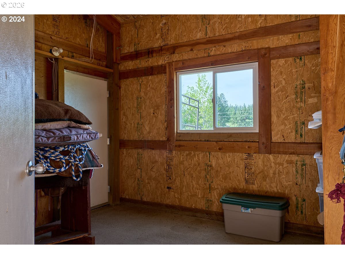 76014 Highway 82 Elgin, OR 97827 - Photo 23 of 35