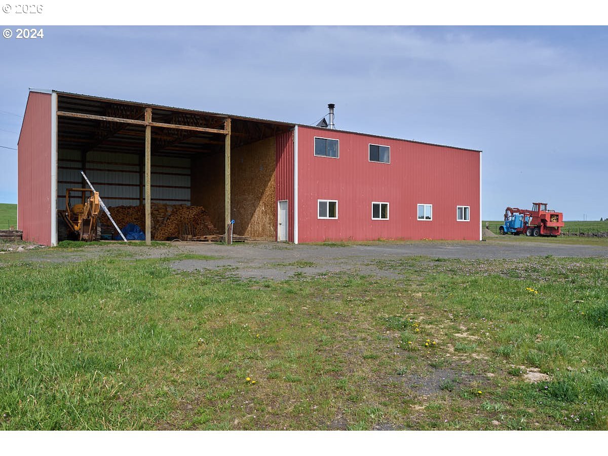 76014 Highway 82 Elgin, OR 97827 - Photo 26 of 35