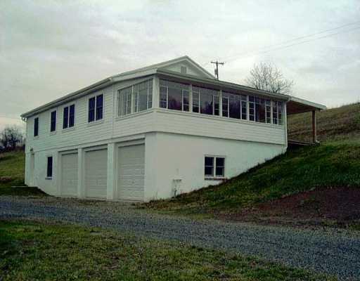 232 Spiker Road Cabot, PA 16023 - Photo 1 of 4