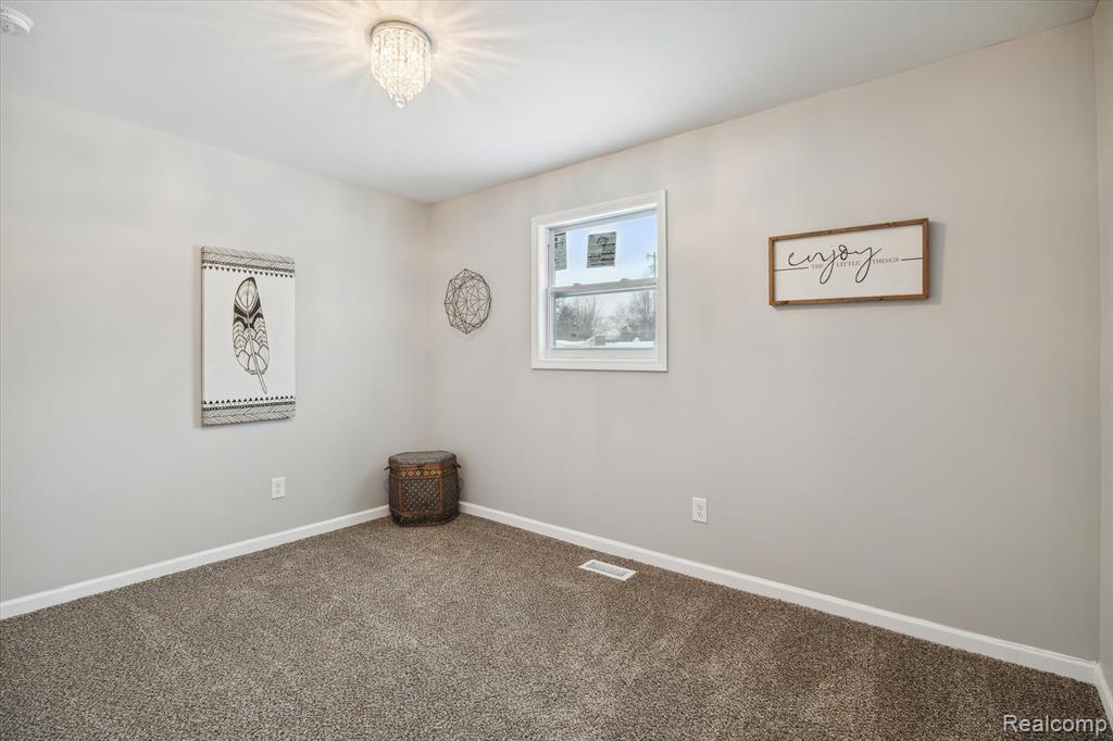 4356 North Vassar Road Flint, MI 48506 - Photo 19 of 27