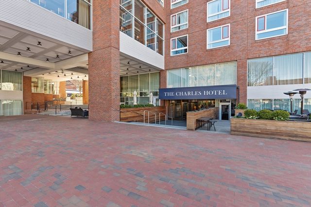 $3,400,000 | 975 Memorial Drive, Unit 507, Cambridge, MA 02138