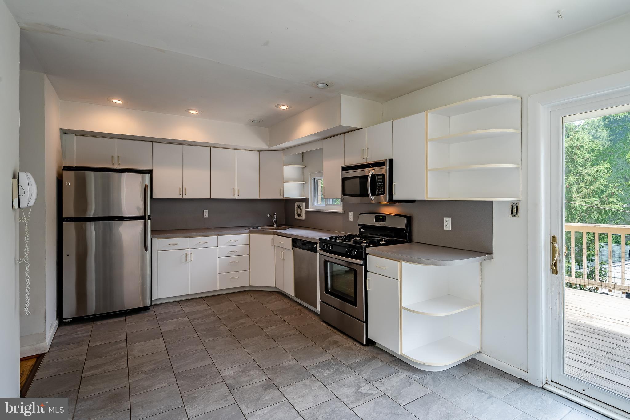 717 Broad Acres Road Penn Valley, PA 19072 - Photo 11 of 31 Kitchen