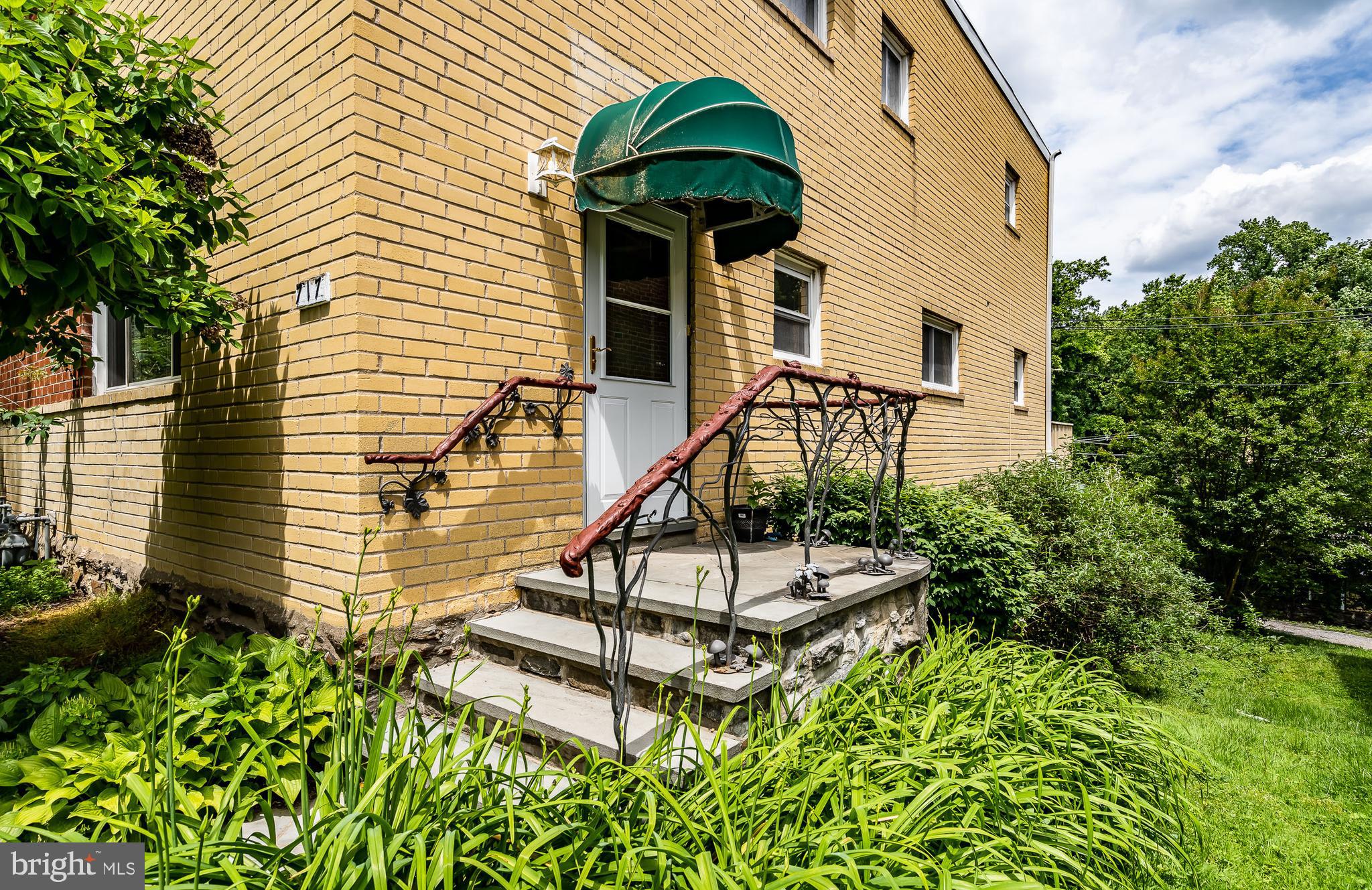 717 Broad Acres Road Penn Valley, PA 19072 - Photo 3 of 31 Entrance
