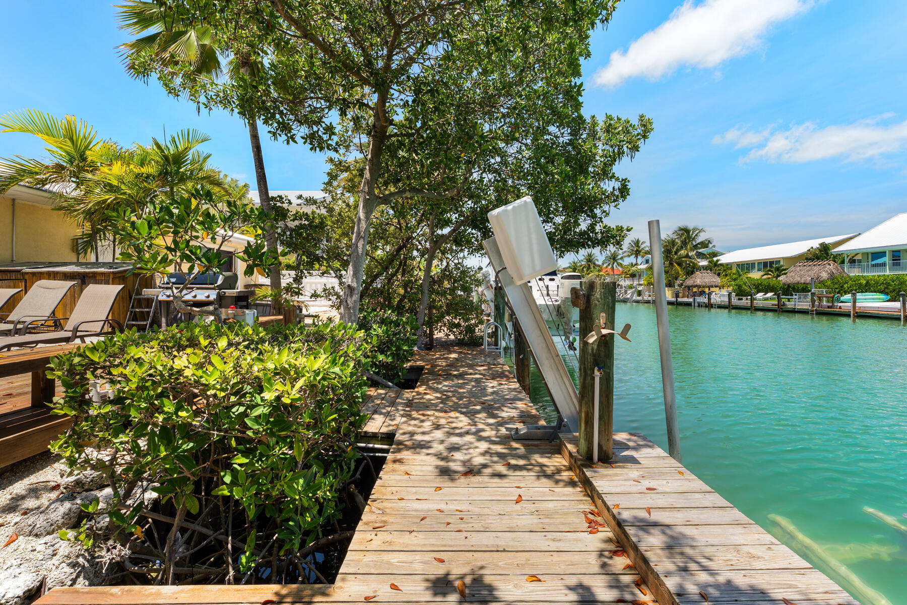 440 9th Street Key Colony Beach, FL 33051 - Photo 27 of 50 Canal North