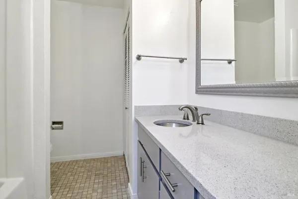 $549,000 | 81 Anchorage Road, Sausalito, CA 94965