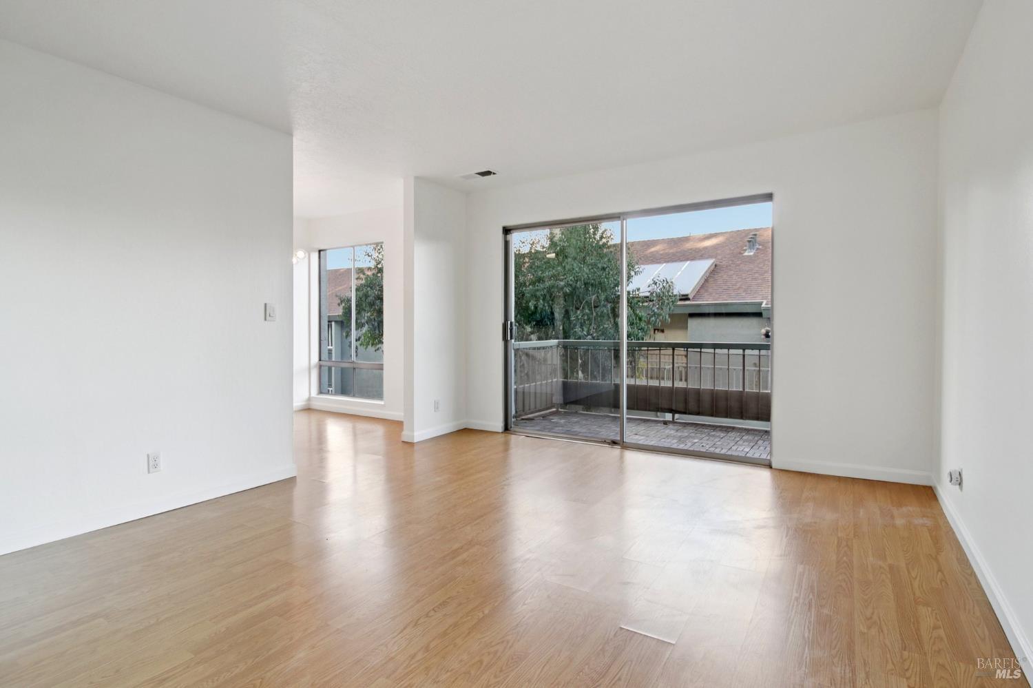 81 Anchorage Road Sausalito, CA 94965 - Photo 4 of 24