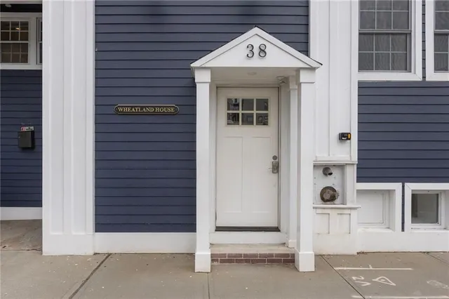 $2,750 | 38 Dr Marcus Wheatland Boulevard, Unit 5, Newport, RI 02840